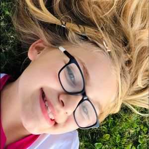 Meet your Posher, Bella stanbro